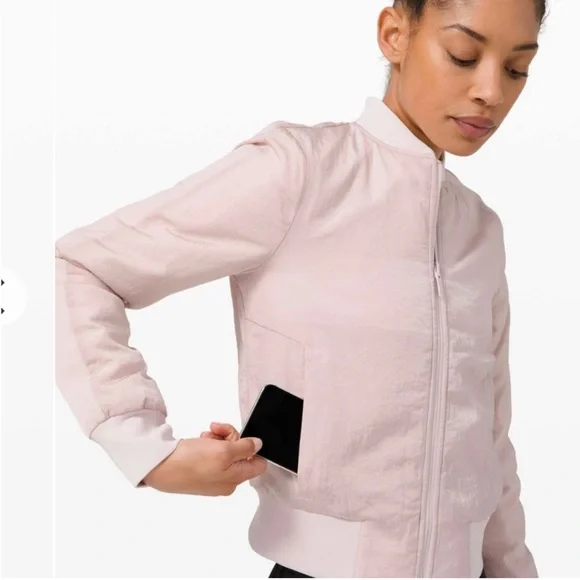 Lululemon dusty pink bomber jacket size small like new - Picture 12 of 13